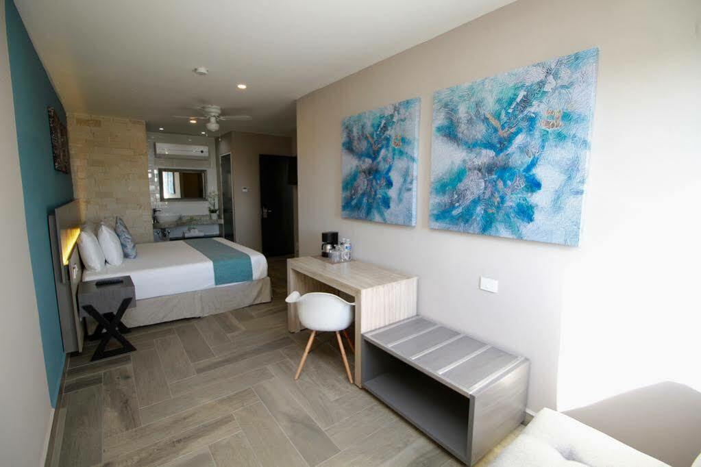 פלאייה דל כרמן Bfh Attraction Deluxe Hotel מראה חיצוני תמונה